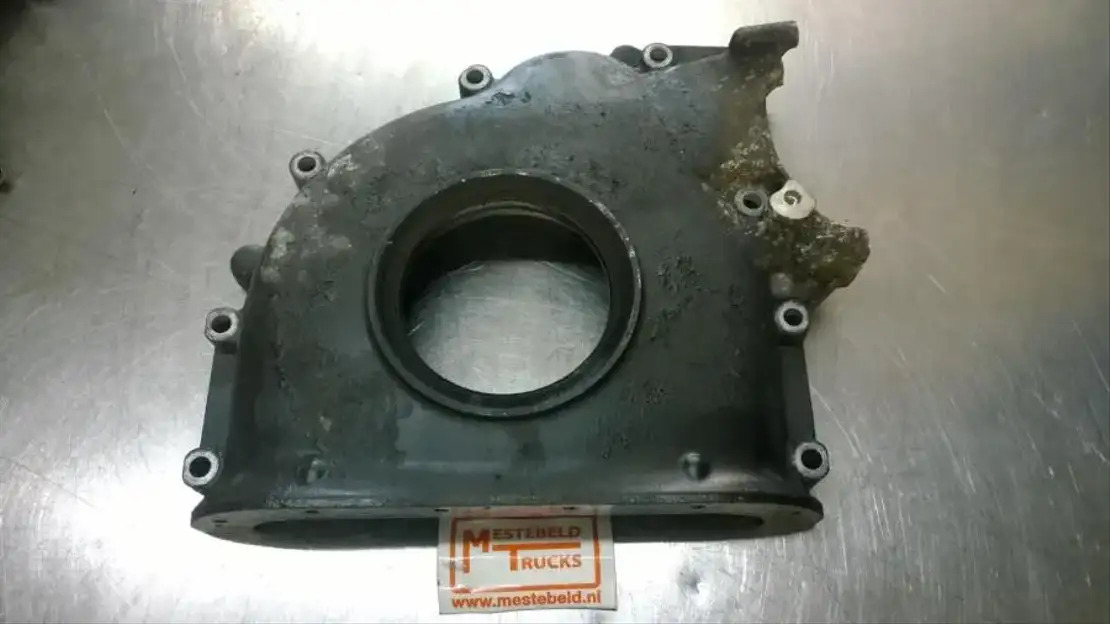 Scania Voorste afdekking - Engine and parts for Truck: picture 1 Scania Voorste afdekking - Engine and parts for Truck: picture 1