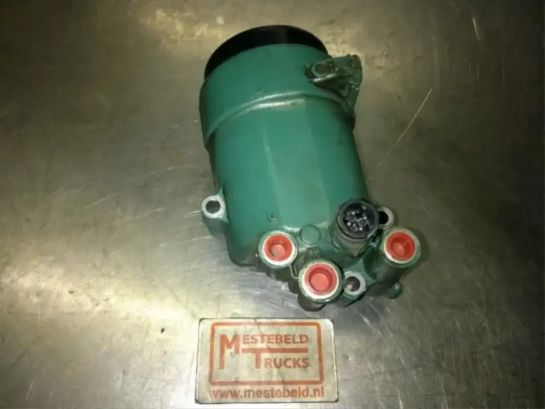 Volvo B randstoffilterhuis FL - Fuel filter for Truck: picture 1 Volvo B randstoffilterhuis FL - Fuel filter for Truck: picture 1