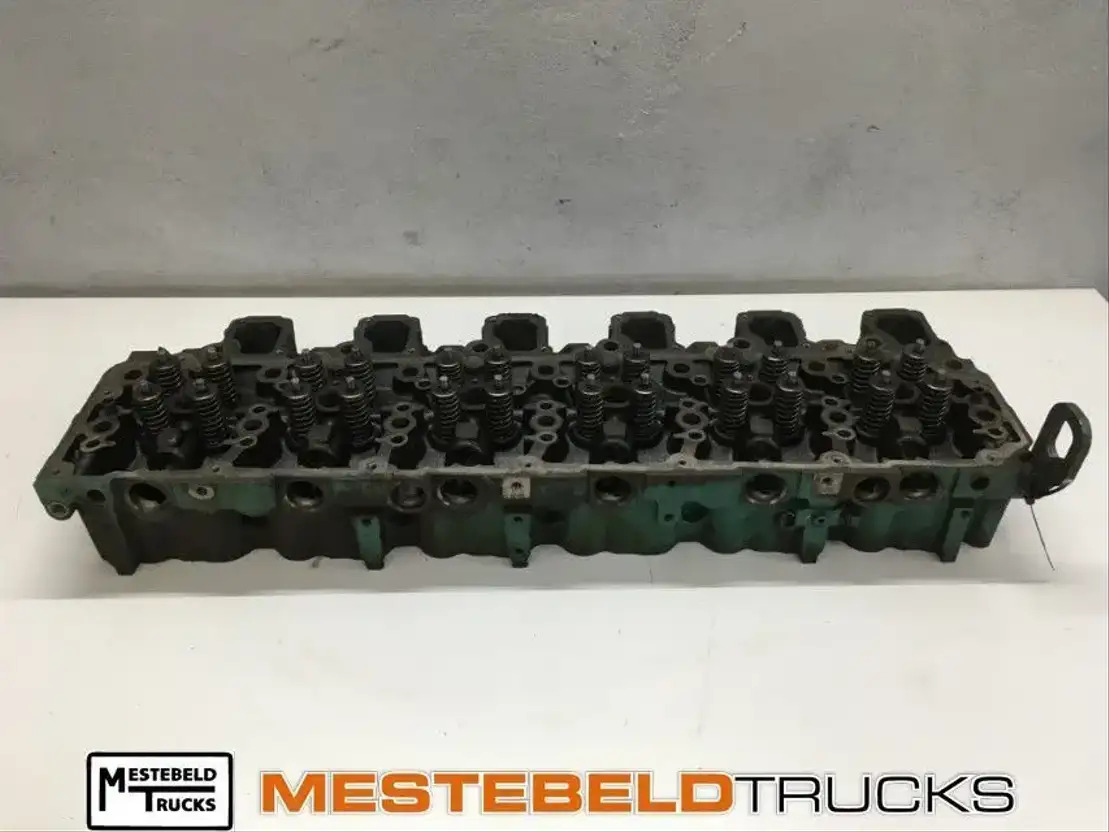 Volvo Cilinderkop D7F 240-EU V - Engine for Truck: picture 2 Volvo Cilinderkop D7F 240-EU V - Engine for Truck: picture 2