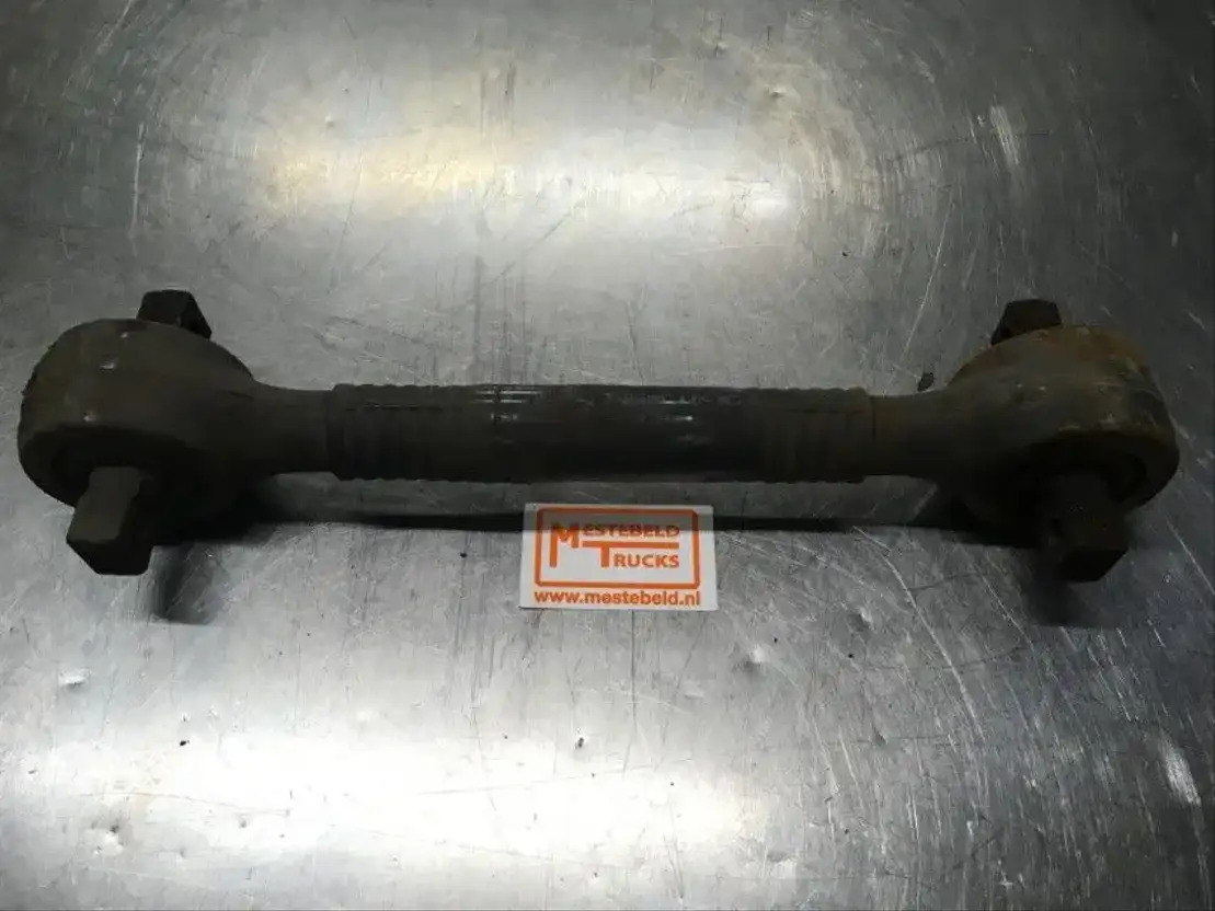 Volvo Draagarm van V stang - Frame/ Chassis for Truck: picture 1 Volvo Draagarm van V stang - Frame/ Chassis for Truck: picture 1