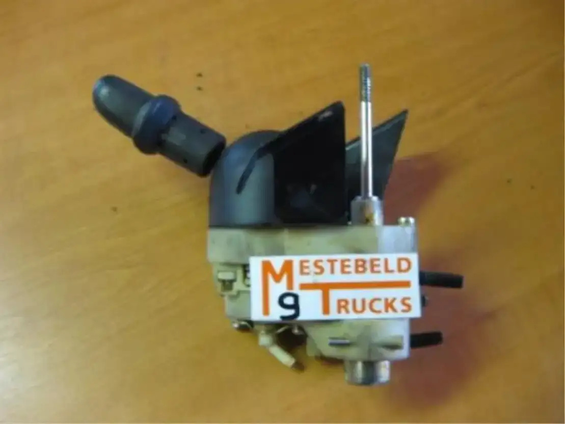 Volvo Handremventiel - Brake parts for Truck: picture 1 Volvo Handremventiel - Brake parts for Truck: picture 1
