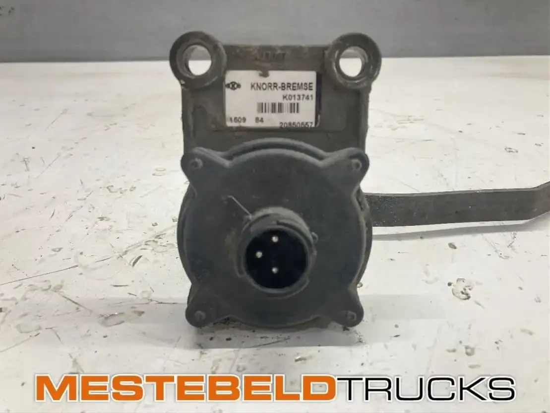Volvo Hoogteregeling FM9 - Brake parts for Truck: picture 1 Volvo Hoogteregeling FM9 - Brake parts for Truck: picture 1