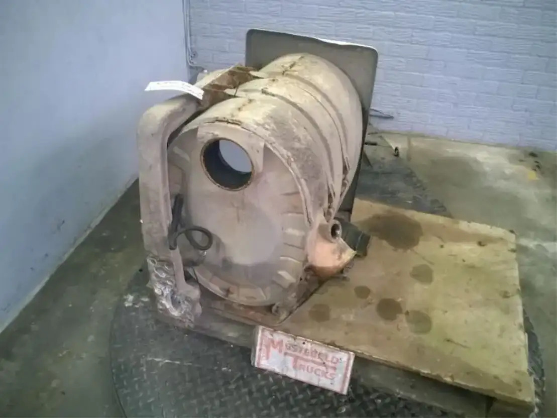 Volvo Katalysator FH - Exhaust system for Truck: picture 1 Volvo Katalysator FH - Exhaust system for Truck: picture 1