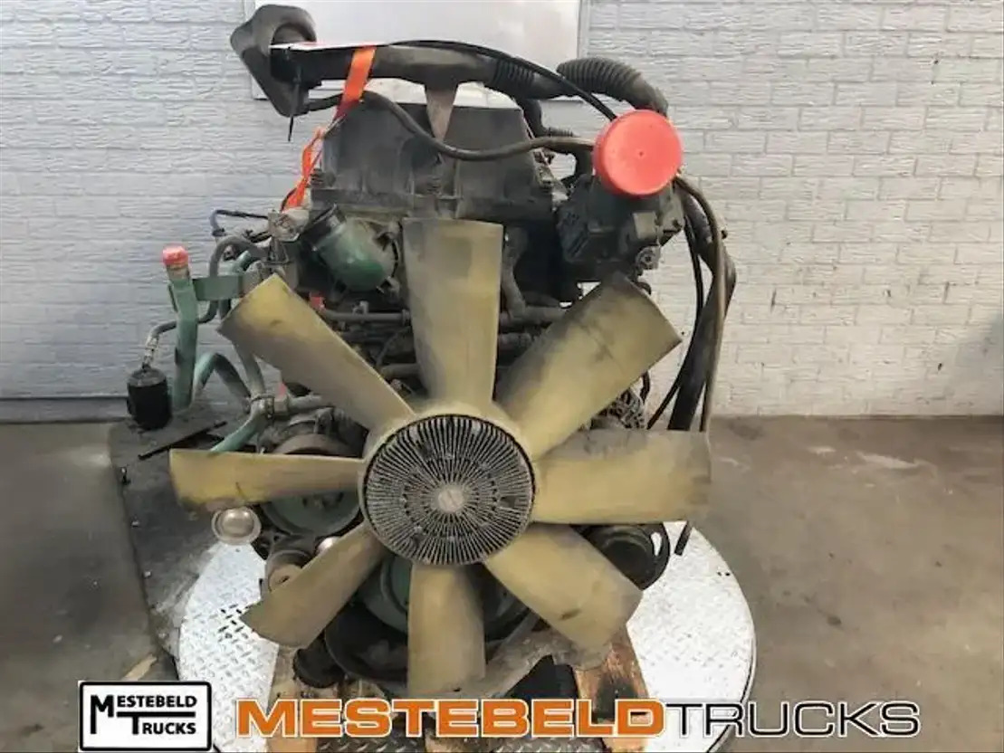 Volvo Motor D13A 480 EC6B - Engine for Truck: picture 4 Volvo Motor D13A 480 EC6B - Engine for Truck: picture 4