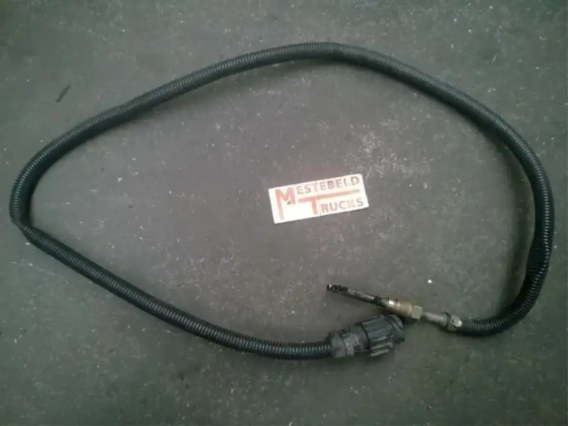 Volvo Uitlaatgastemperatuursensor FH - Exhaust system for Truck: picture 1 Volvo Uitlaatgastemperatuursensor FH - Exhaust system for Truck: picture 1