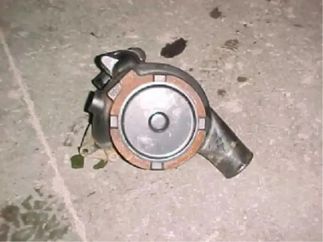 Volvo Waterpomp FLC - Cooling system for Truck: picture 1 Volvo Waterpomp FLC - Cooling system for Truck: picture 1