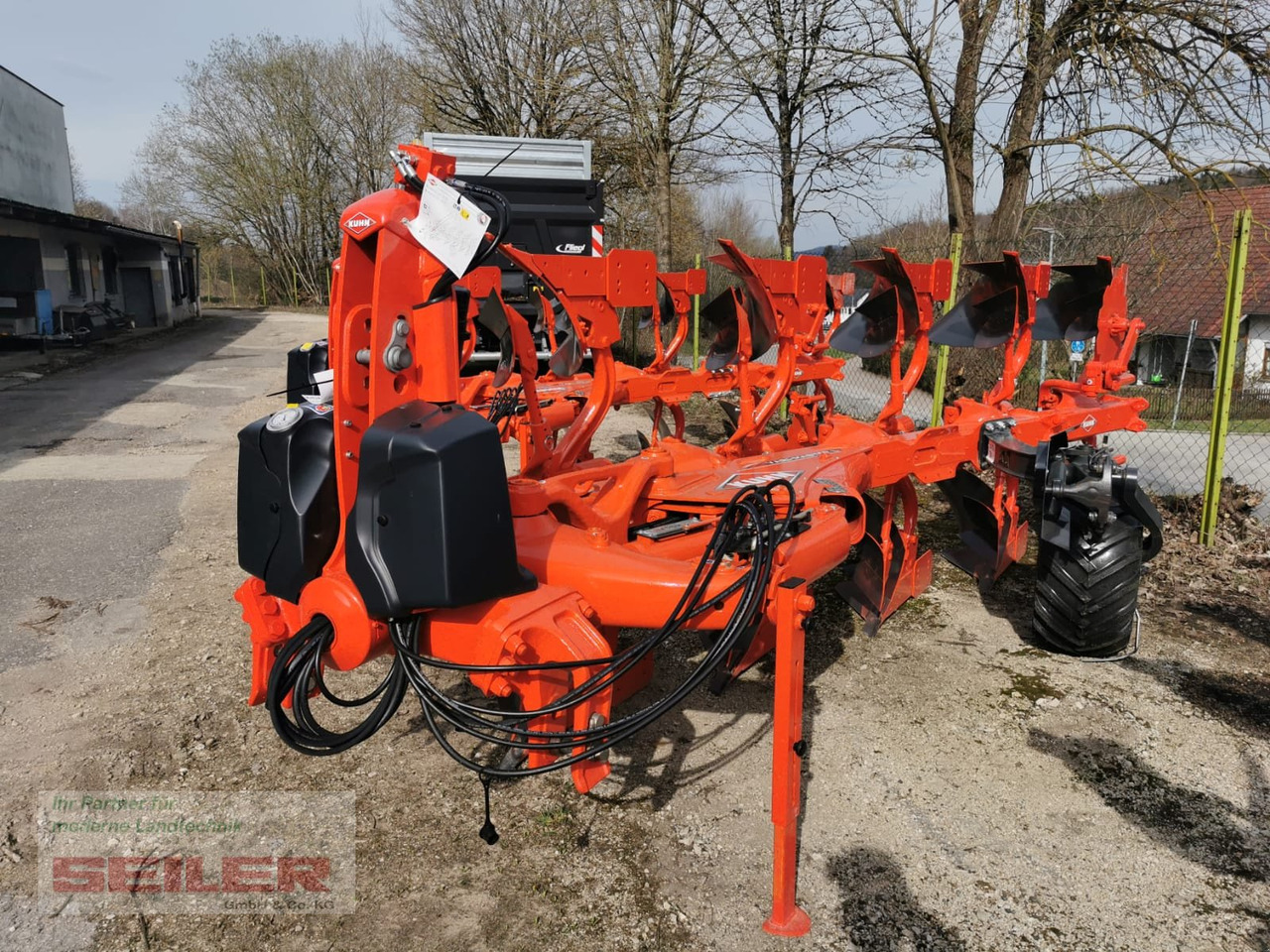 Kuhn Vari-Master L5 NSH TPo - Plow: picture 1 Kuhn Vari-Master L5 NSH TPo - Plow: picture 1