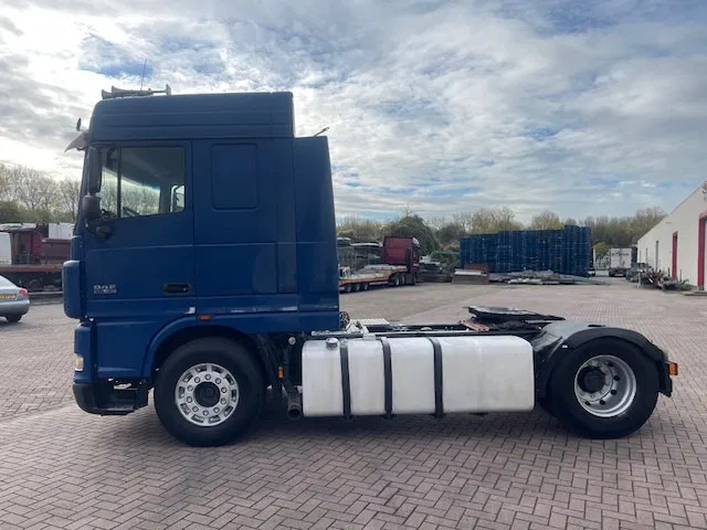 DAF XF 105.460 Manual gear - Tractor unit: picture 4 DAF XF 105.460 Manual gear - Tractor unit: picture 4