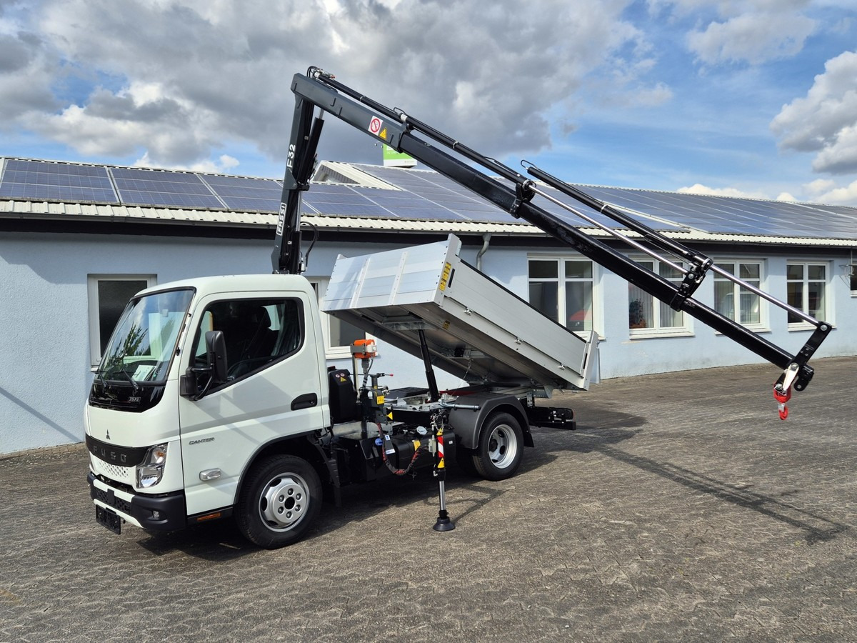 FUSO 3S15 Alukipper mit Ladekran Funk 3 x hydr. - Tipper van: picture 1 FUSO 3S15 Alukipper mit Ladekran Funk 3 x hydr. - Tipper van: picture 1