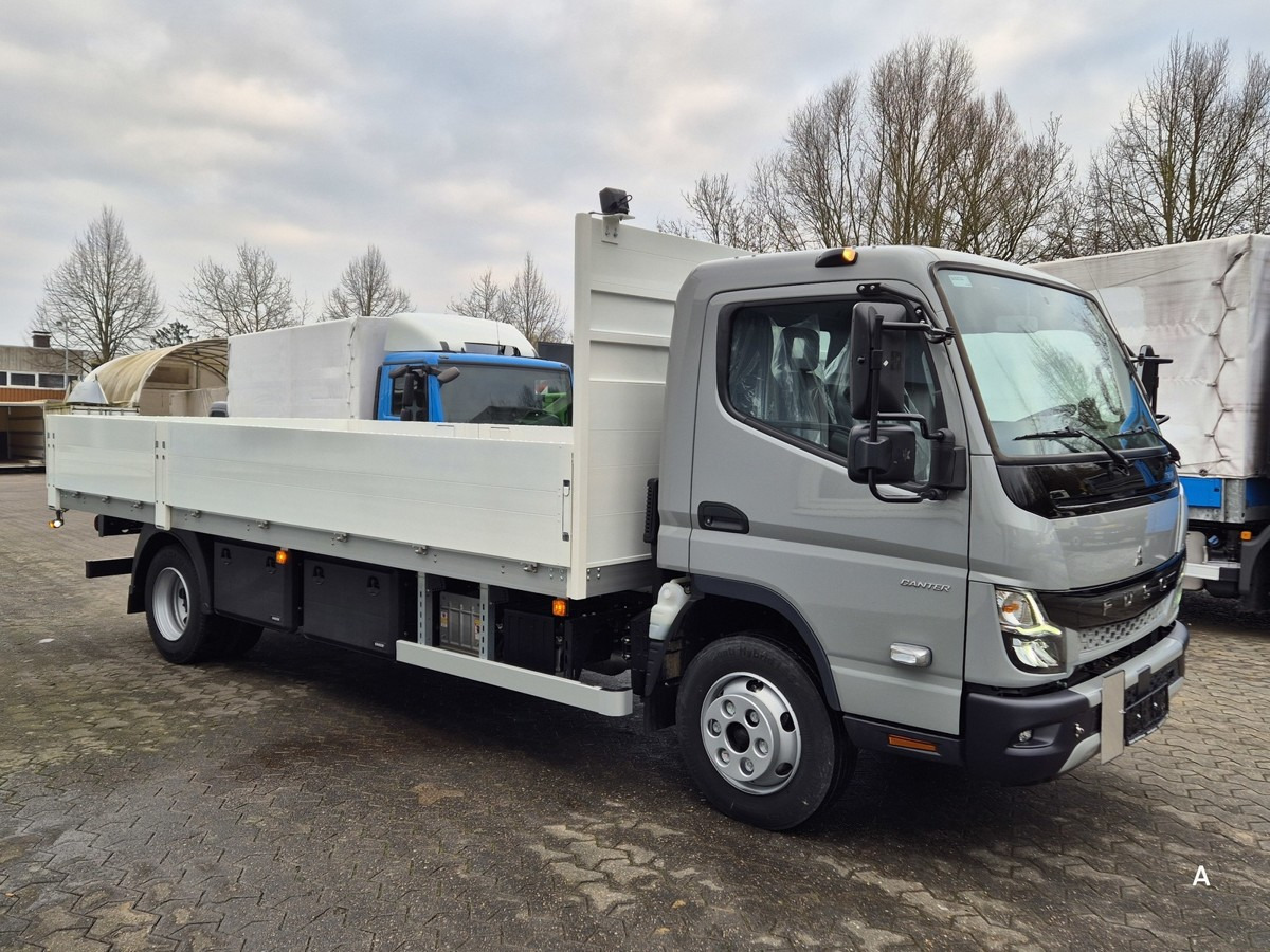FUSO Canter 7C18 Gastransport ADR Gefahrgut Pritsche - Flatbed van: picture 2 FUSO Canter 7C18 Gastransport ADR Gefahrgut Pritsche - Flatbed van: picture 2