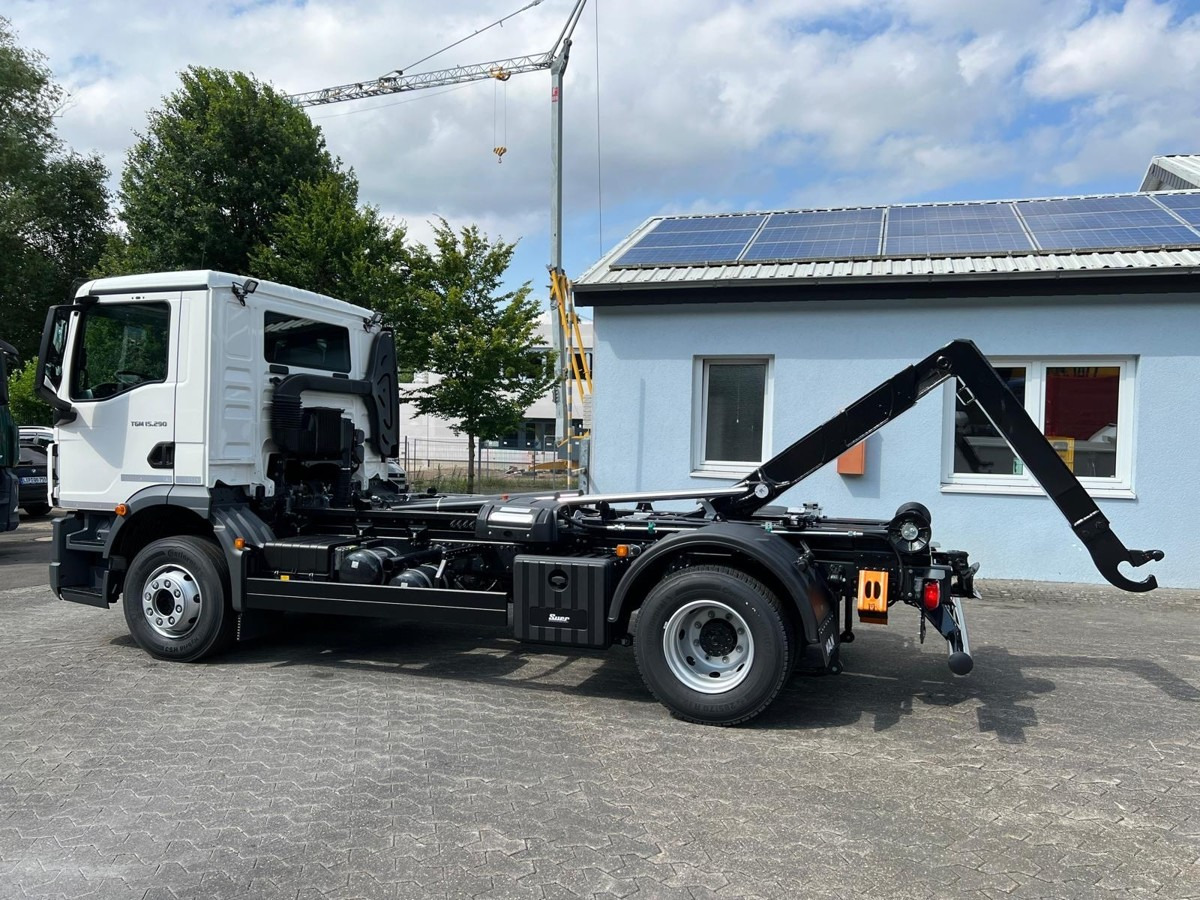 MAN TGM 15.290 BL Aut. Abrollkipper AHK - Hook lift truck: picture 1 MAN TGM 15.290 BL Aut. Abrollkipper AHK - Hook lift truck: picture 1
