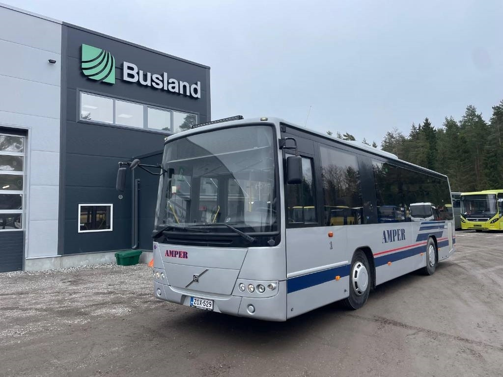 Volvo 8700 B7R - Suburban bus: picture 1 Volvo 8700 B7R - Suburban bus: picture 1