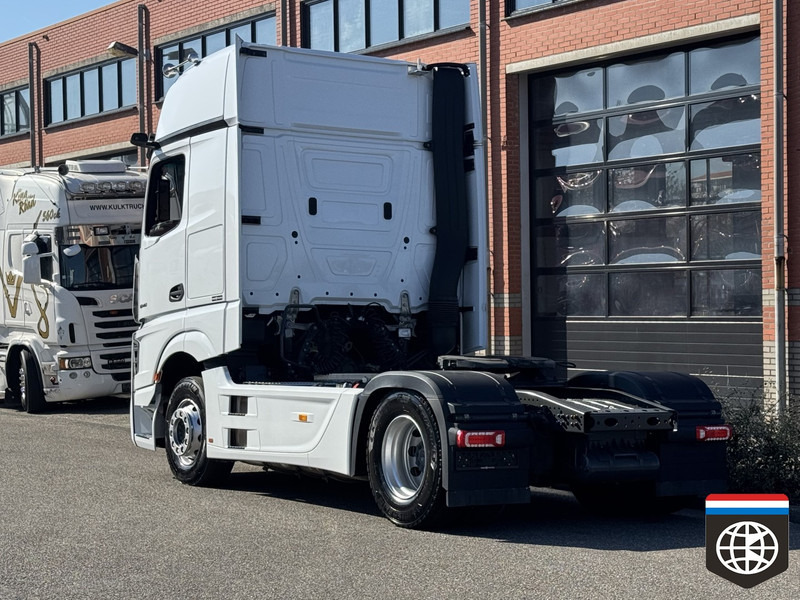 Mercedes-Benz ACTROS 1848 Gigaspace ** LIMITED EDITION** / FULL SPOILER / 2x TANK / NIGHT ac / - Tractor unit: picture 4 Mercedes-Benz ACTROS 1848 Gigaspace ** LIMITED EDITION** / FULL SPOILER / 2x TANK / NIGHT ac / - Tractor unit: picture 4