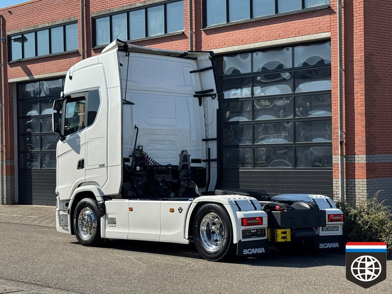 Scania 590 S King of the Road - FULL AIR - NEW - Tractor unit: picture 2 Scania 590 S King of the Road - FULL AIR - NEW - Tractor unit: picture 2