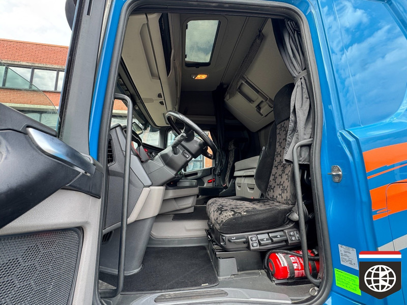 Scania R 520 EURO 6 D - PTO - 2x TANK - SKIRTS - Tractor unit: picture 5 Scania R 520 EURO 6 D - PTO - 2x TANK - SKIRTS - Tractor unit: picture 5