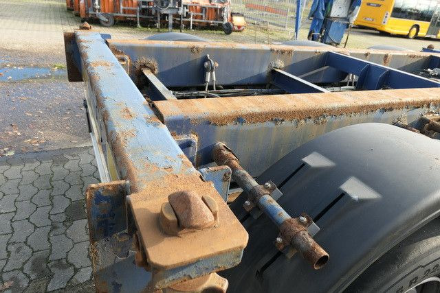Carnehl CCS/HS, 1x20/2x20/1x30/1x40 Fuß Container, Lift - Container transporter/ Swap body semi-trailer: picture 3 Carnehl CCS/HS, 1x20/2x20/1x30/1x40 Fuß Container, Lift - Container transporter/ Swap body semi-trailer: picture 3