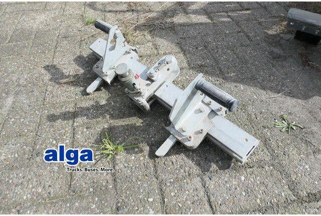 Lissmac Steingreifer, Kalksandsteinblöcke - Construction machinery: picture 1 Lissmac Steingreifer, Kalksandsteinblöcke - Construction machinery: picture 1