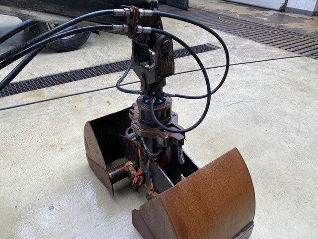 Unimog U 1450 4x4, Zug & Bergwinde, Kran, Greifer, AH - Construction machinery: picture 4 Unimog U 1450 4x4, Zug & Bergwinde, Kran, Greifer, AH - Construction machinery: picture 4