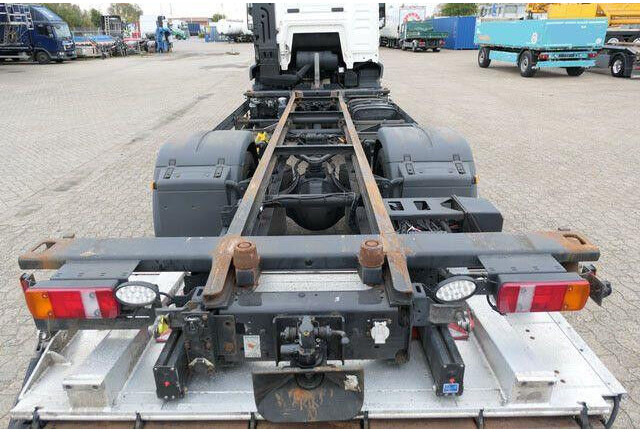 MAN 18.330 TGS 4x2, BDF, LBW 2.0to., Liege, Luftfed. - Cab chassis truck: picture 4 MAN 18.330 TGS 4x2, BDF, LBW 2.0to., Liege, Luftfed. - Cab chassis truck: picture 4