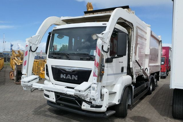 MAN 26.320 TGS BL 6x2, Überkopflader/Frontlader, AC MAN 26.320 TGS BL 6x2, Überkopflader/Frontlader, AC - Garbage truck: picture 4 MAN 26.320 TGS BL 6x2, Überkopflader/Frontlader, AC MAN 26.320 TGS BL 6x2, Überkopflader/Frontlader, AC - Garbage truck: picture 4