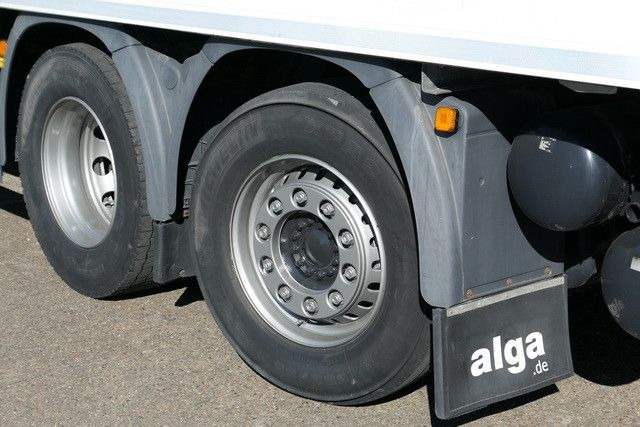 MAN 26.420 TGS LL 6x2, Intarder, LBW 2.5to., Gelenkt - Box truck: picture 4 MAN 26.420 TGS LL 6x2, Intarder, LBW 2.5to., Gelenkt - Box truck: picture 4