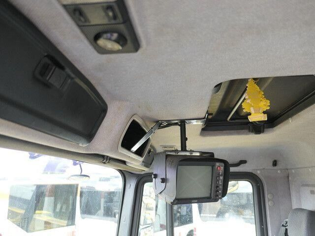 Vacuum truck MAN 35.464 FVNLC 8x2, Müller-Fatmaster, Saugaufbau: picture 15 Vacuum truck MAN 35.464 FVNLC 8x2, Müller-Fatmaster, Saugaufbau: picture 15