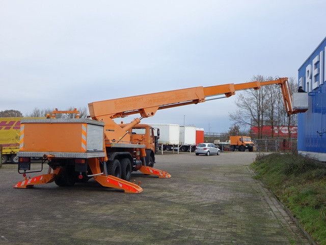 Mercedes-Benz 2222 6x4, Ruthmann, 28m³, 3. Sitz, Blattfederung - Truck mounted aerial platform: picture 4 Mercedes-Benz 2222 6x4, Ruthmann, 28m³, 3. Sitz, Blattfederung - Truck mounted aerial platform: picture 4