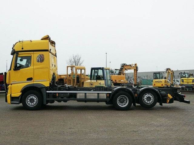 Mercedes-Benz 2546 L 6x2, MP4, 2x Schlafliege, Bullfänger, AC - Cab chassis truck: picture 2 Mercedes-Benz 2546 L 6x2, MP4, 2x Schlafliege, Bullfänger, AC - Cab chassis truck: picture 2
