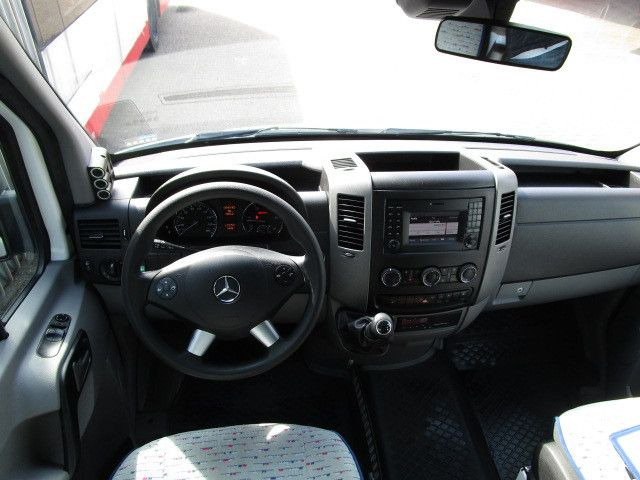 Mercedes-Benz 516 CDI Sprinter, Euro 6, 23 Sitze, A/C, 94 tkm - Minibus, Passenger van: picture 4 Mercedes-Benz 516 CDI Sprinter, Euro 6, 23 Sitze, A/C, 94 tkm - Minibus, Passenger van: picture 4
