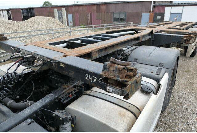 Low loader semi-trailer Pacton TXC343, 2x20/1x20/1x30/1x40/1x45 Fuß Container: picture 8 Low loader semi-trailer Pacton TXC343, 2x20/1x20/1x30/1x40/1x45 Fuß Container: picture 8