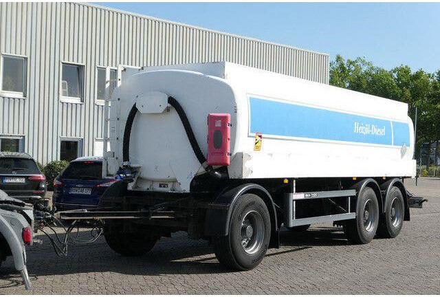 Tank Bunge TAA 22.5/3A3, 3 Kammern,Oben- und Untenbefüllung - Tank trailer: picture 4 Tank Bunge TAA 22.5/3A3, 3 Kammern,Oben- und Untenbefüllung - Tank trailer: picture 4