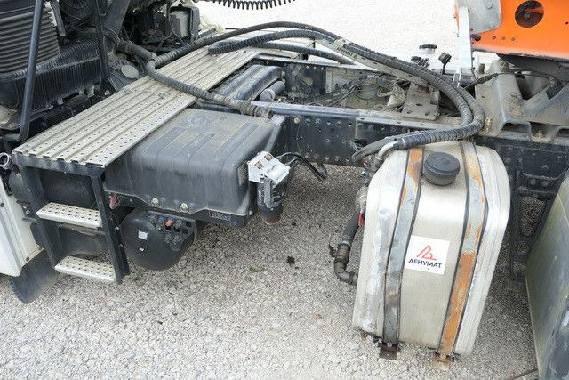 MAN 18.460 TGS 4x2, Intarder, Hydr., Schlafliege, AC - Tractor unit: picture 5 MAN 18.460 TGS 4x2, Intarder, Hydr., Schlafliege, AC - Tractor unit: picture 5