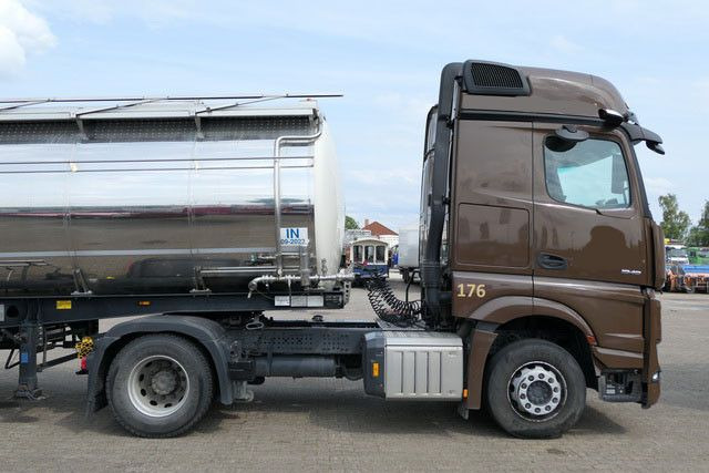 Mercedes-Benz 1848 LS Actros 4x2, Retarder, Klima, 183tkm, TOP - Tractor unit: picture 2 Mercedes-Benz 1848 LS Actros 4x2, Retarder, Klima, 183tkm, TOP - Tractor unit: picture 2