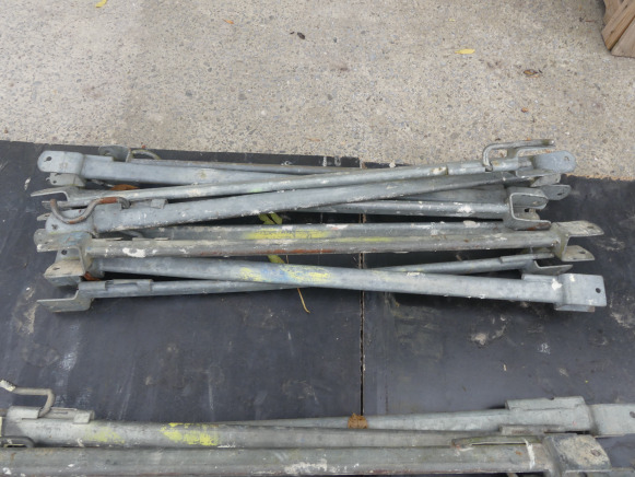 5 Eléments pour échafaudage - Construction equipment: picture 2 5 Eléments pour échafaudage - Construction equipment: picture 2