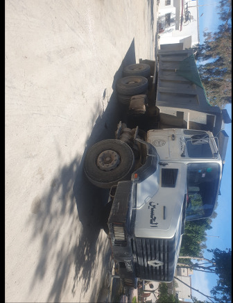 Camion Renault CBH 350 - Tipper: picture 1 Camion Renault CBH 350 - Tipper: picture 1