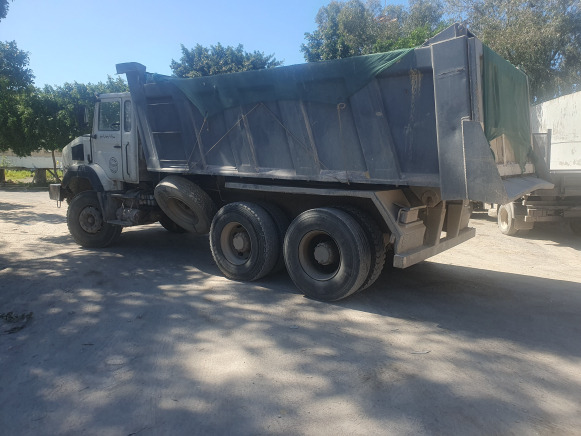 Camion Renault CBH 350 - Tipper: picture 3 Camion Renault CBH 350 - Tipper: picture 3