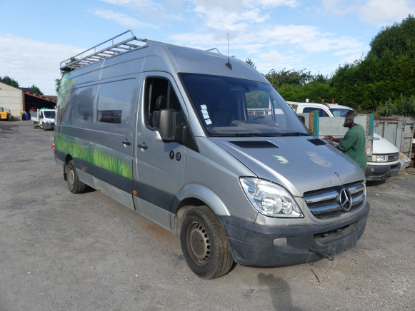 Camionnette Mercedes Sprinter (2007-326.967 km) - Panel van: picture 2 Camionnette Mercedes Sprinter (2007-326.967 km) - Panel van: picture 2