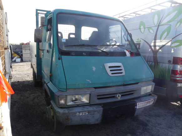 Camionnette benne Renault FN40B5 (1994-301.415 km) - Tipper van: picture 2 Camionnette benne Renault FN40B5 (1994-301.415 km) - Tipper van: picture 2
