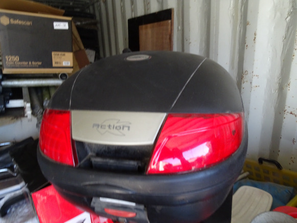 Coffre moto avec attaches KAPPA K35 - Motorcycle: picture 1 Coffre moto avec attaches KAPPA K35 - Motorcycle: picture 1