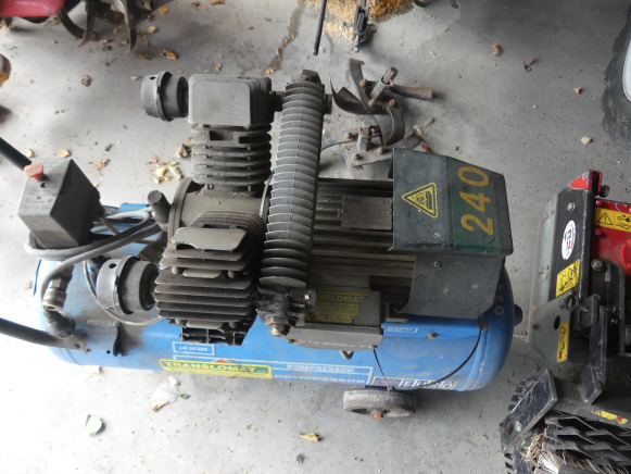 Compresseur Airpress LM50/350 - Air compressor: picture 3 Compresseur Airpress LM50/350 - Air compressor: picture 3