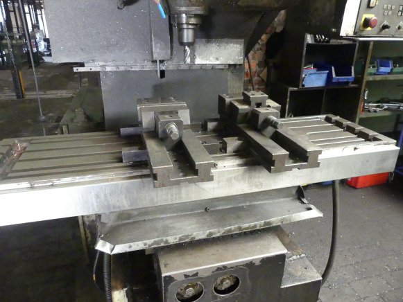 Fraiseuse universelle CNC 3 axes Abene - Milling machine: picture 3 Fraiseuse universelle CNC 3 axes Abene - Milling machine: picture 3