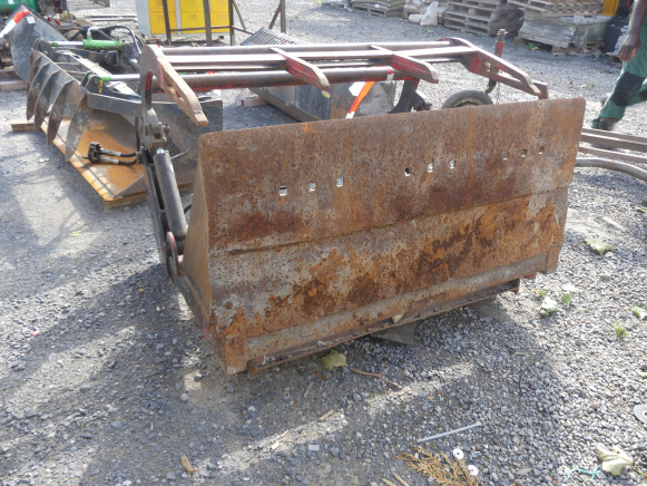 Godet crocodile - Bucket for Construction machinery: picture 2 Godet crocodile - Bucket for Construction machinery: picture 2