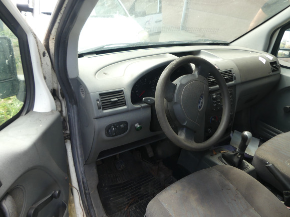 REF:immatriculé sous : TRF-384 - Voiture Ford Tourneo Connect - Other machinery: picture 4 REF:immatriculé sous : TRF-384 - Voiture Ford Tourneo Connect - Other machinery: picture 4