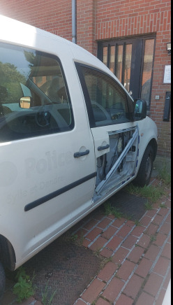 Voiture Volkswagen Caddy (2007-VIN:WV2ZZZ2KZ8X049894) - Other machinery: picture 2 Voiture Volkswagen Caddy (2007-VIN:WV2ZZZ2KZ8X049894) - Other machinery: picture 2