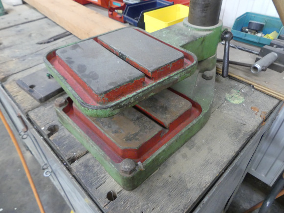 Perceuse sur colonne AEG - Metalworking machinery: picture 4 Perceuse sur colonne AEG - Metalworking machinery: picture 4