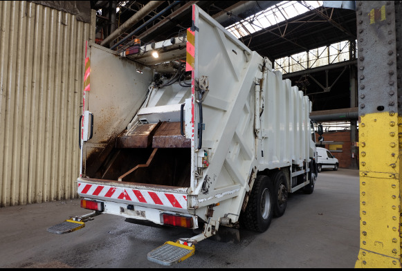 REF : 2 -Camion Poubelle DAF AG75 - Garbage truck: picture 5 REF : 2 -Camion Poubelle DAF AG75 - Garbage truck: picture 5