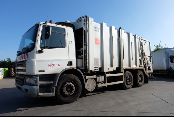 REF : 34 - Camion poubelle DAF CF75 - Garbage truck: picture 1 REF : 34 - Camion poubelle DAF CF75 - Garbage truck: picture 1