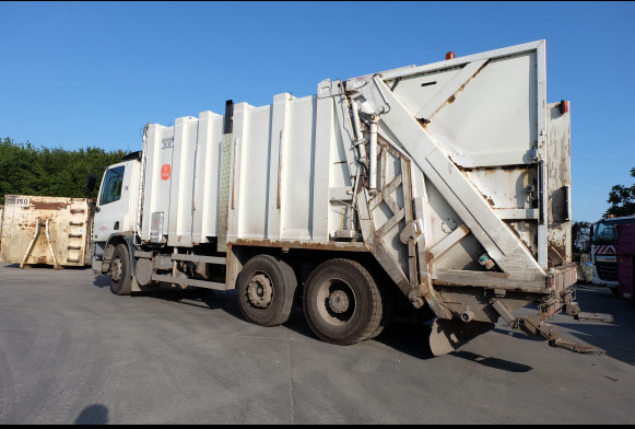 REF : 34 - Camion poubelle DAF CF75 - Garbage truck: picture 3 REF : 34 - Camion poubelle DAF CF75 - Garbage truck: picture 3