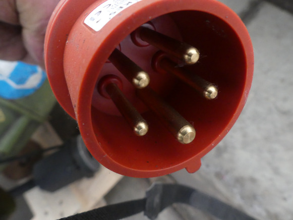 REF:D12 - Touret à meuler double tête - Metalworking machinery: picture 4 REF:D12 - Touret à meuler double tête - Metalworking machinery: picture 4