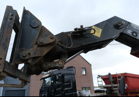 Telescopic handler [Ref interne : V6] Chariot télescopique Manitou MLT 634 (2008-13.373 heures-VIN:1250115): picture 18